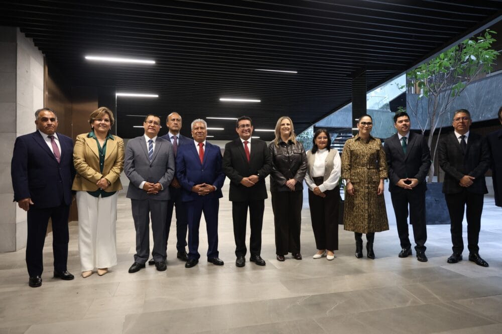 Comparece ante el Pleno del Congreso del Estado el titular de la Secretaría de Educación Pública