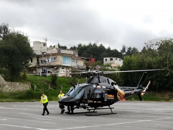 Mujer lesionada en explosión es trasladada vía aérea desde Huauchinango