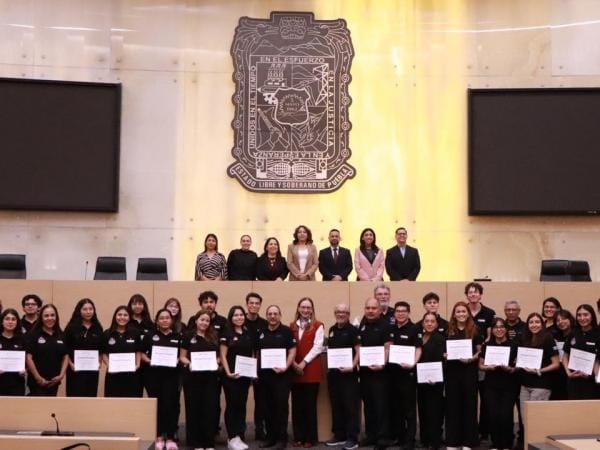 Congreso del Estado reconoce mérito académico del nanosatélite Gxiba-1