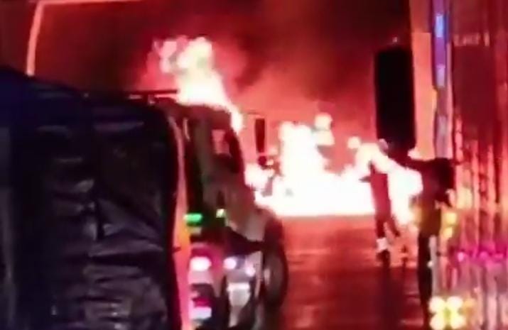 Fallece elemento de la Policía Estatal tras accidente e incendio en la México-Puebla