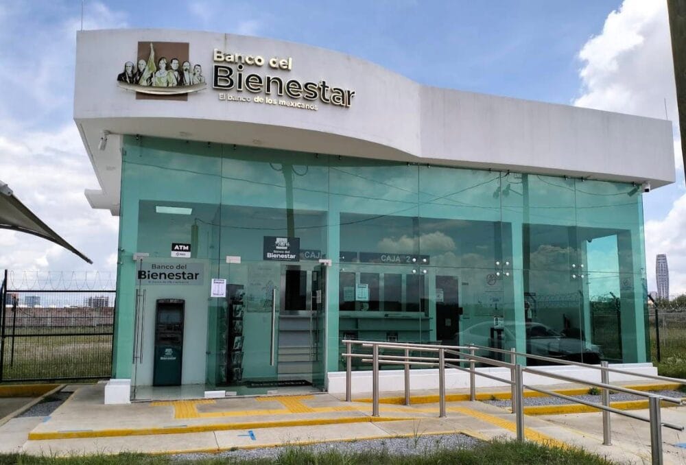 ​Roban cerca de medio millón de pesos tras violento asalto al Banco del Bienestar en Tlaxcalancingo