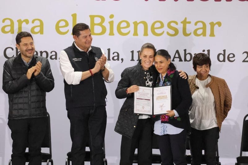 Claudia Sheinbaum entrega 240 Viviendas del Bienestar en Puebla 