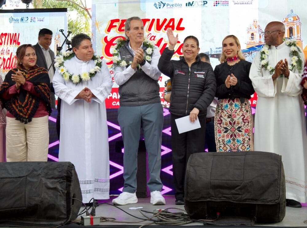 Puebla fortalece su identidad, asegura Laura Artemisa en Festival de la Gordita