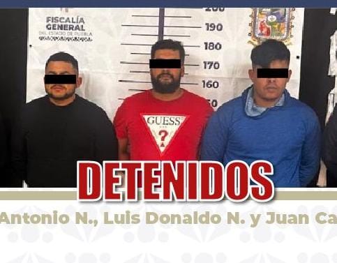 Detiene FGE en flagrancia a tres hombres por extorsión en la ciudad de Puebla