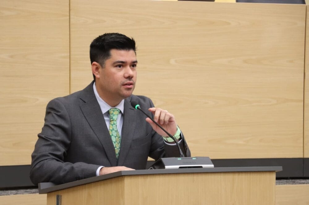 Impulsa Jaime Natale iniciativa para modificar la integración de los Ayuntamientos de Puebla
