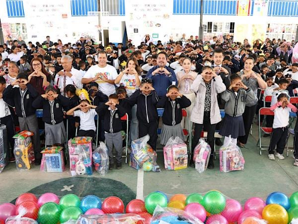 JuguetiOro y Gobierno del Estado llevan sonrisas y alegría a niñez de Azumiatla