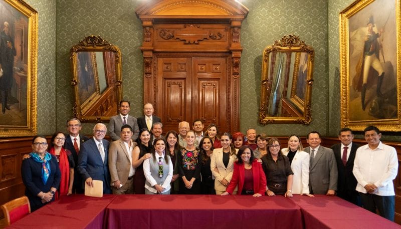 Pactan Sheinbaum, Armenta y 22 gobernadores construcción de 100 nuevos hospitales IMSS- Bienestar