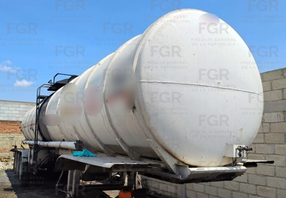 En cateo, FGR asegura 32 mil litros de hidrocarburo en San Pedro Cholula, Puebla