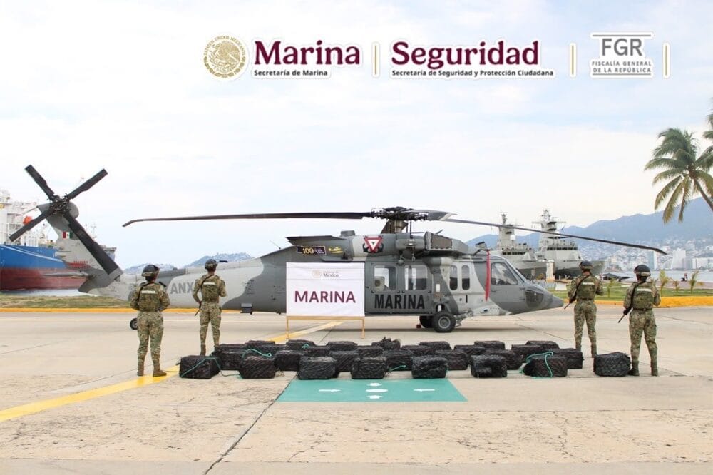MARINA asegura 1.3 toneladas de presunta cocaína en el estado de Guerrero