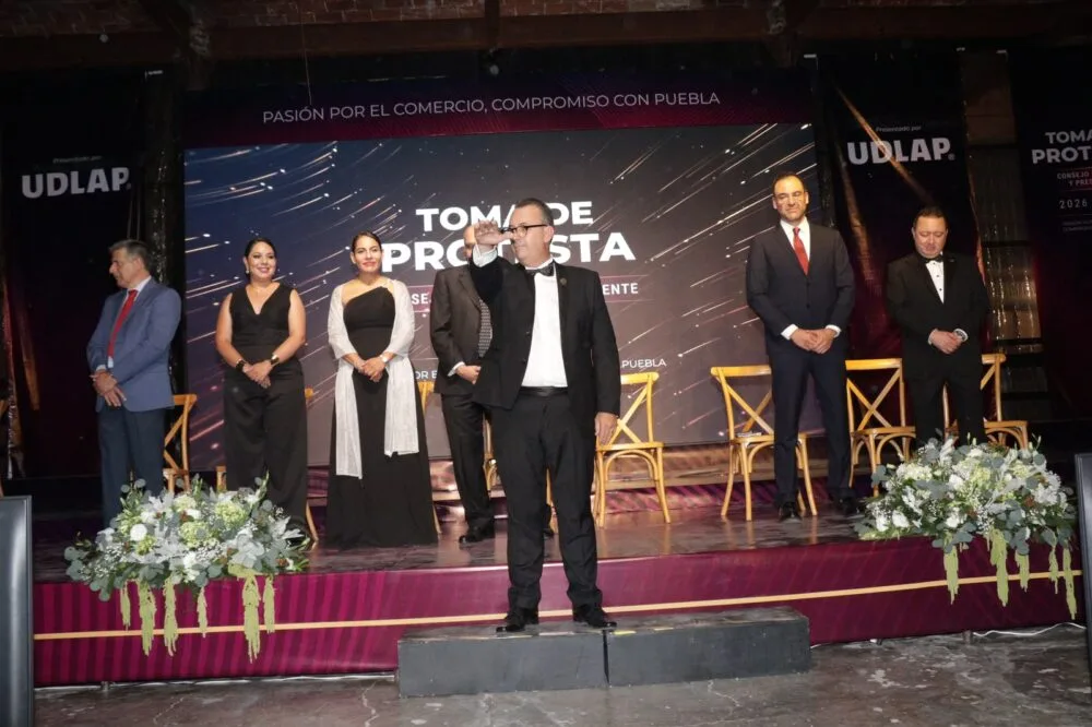 Héctor Landero Camacho asume la presidencia de la Cámara de Comercio, Servicios  y Turismo de Puebla para el periodo 2026–2028