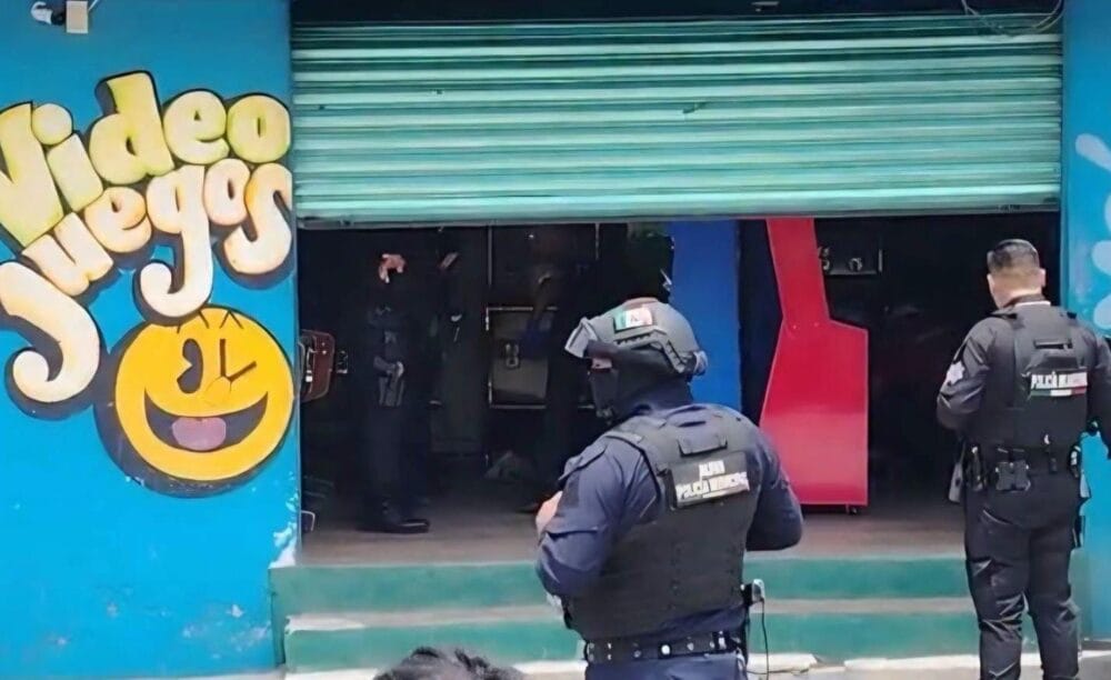 Asesinan a balazos a un hombre en negocio de “maquinitas” en San Martín Texmelucan