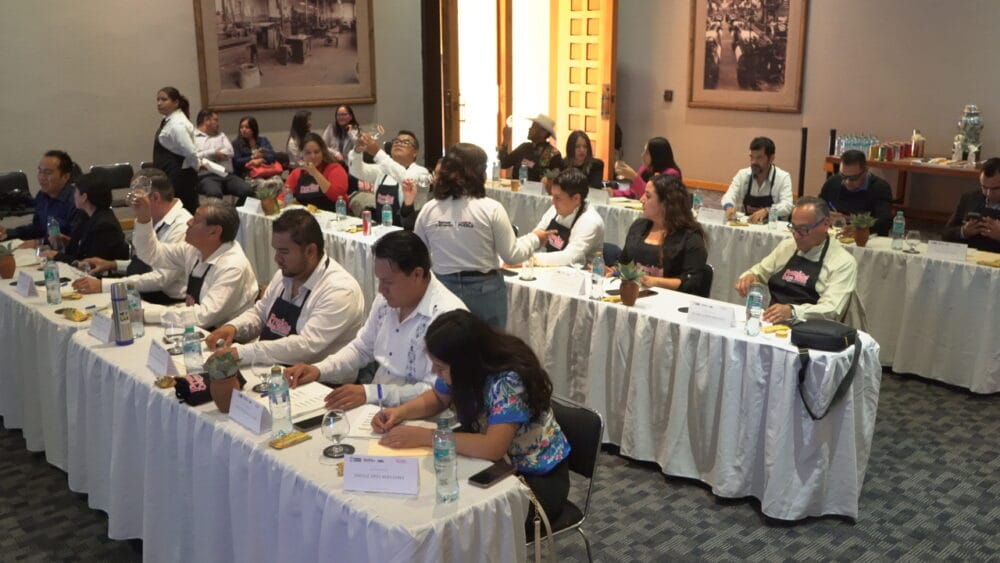 Con “Premio al Origen 2026”, Puebla fortalece el valor agregado del mezcal artesanal
