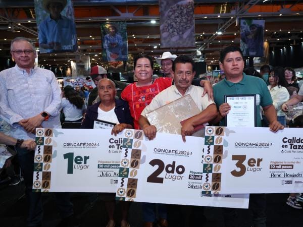 Subasta “Calidad en Taza 2026” alcanza precio histórico de 950 pesos por kilo. Productores poblanos conquistan compradores con cafés