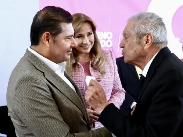 Personas adultas mayores son pilares en las familias: Armenta Mier.