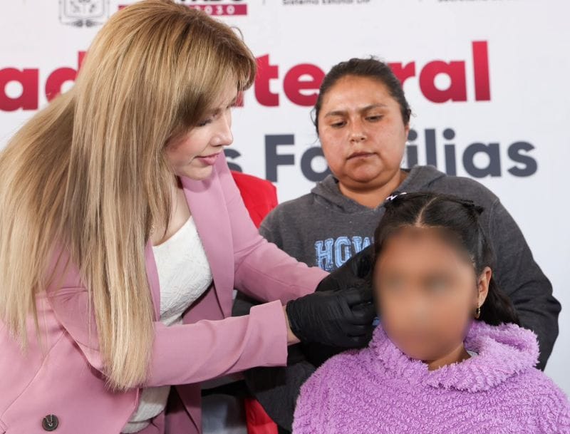 SEDIF transforma vidas con apoyos auditivos para infancias y juventudes poblanas 