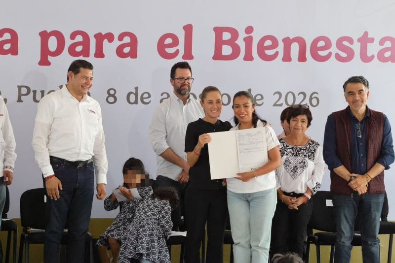 Presidenta Claudia Sheinbaum pone fin a adeudos hipotecarios y entrega Vivienda del Bienestar a familias poblanas 