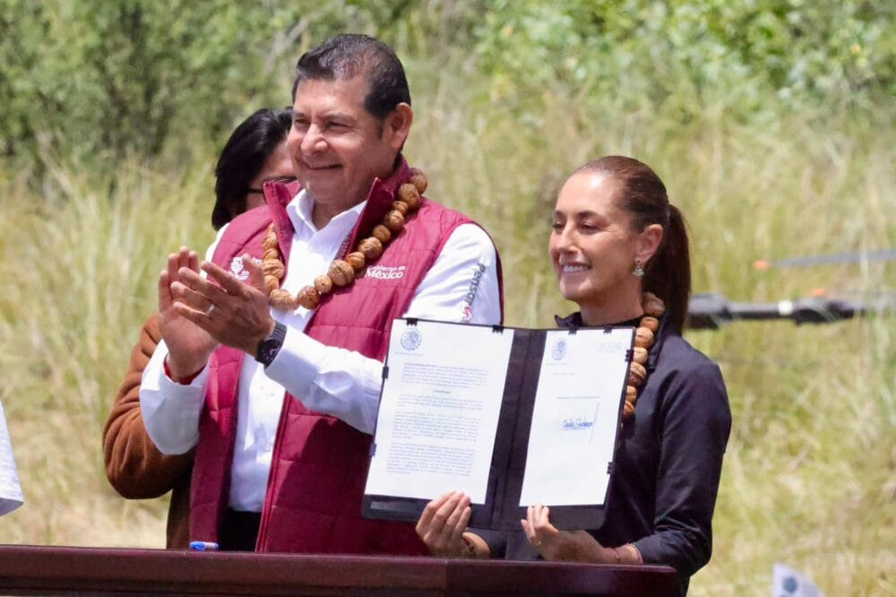 Claudia Sheinbaum decreta renombrar Paso de Cortés en Paso de Pueblos Indígenas, en gira por Puebla