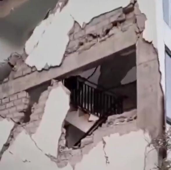 Terremoto de magnitud 7.7 sacude Indonesia: reportan colapso de edificios y alerta de tsunami