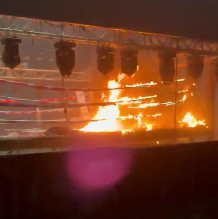 Sujetos armados incendian el ring de “Noche Suprema”; cancelan evento de influencers en Hermosillo