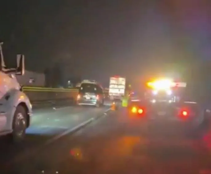 Muere motociclista tras ser atropellado en la autopista México-Puebla