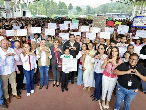 Gobierno del Estado transforma en grande con obra comunitaria y justicia energética