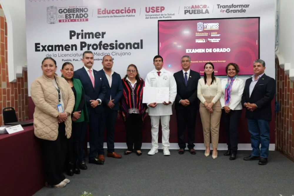 Primera generación de Médico Cirujano de la USEP culmina su formación
