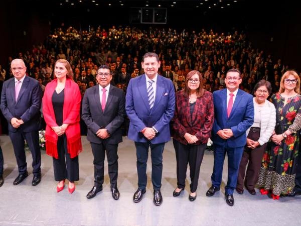 Formación jurídica y sensibilidad social, claves para fortalecer estado de derecho: Armenta Mier