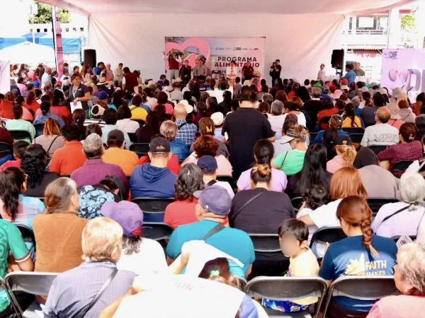 SEDIF acerca apoyos alimentarios a familias de Cuautlancingo