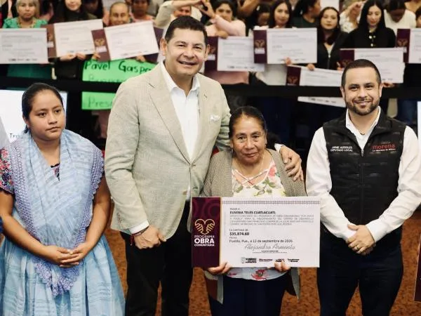 El pueblo organizado decide y transforma con obra comunitaria: Armenta Mier.