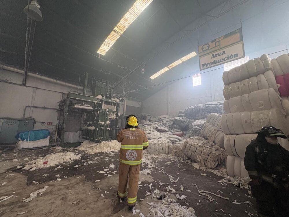 Atiende Protección Civil conato de incendio en fábrica de algodón en la colonia Tepeyac