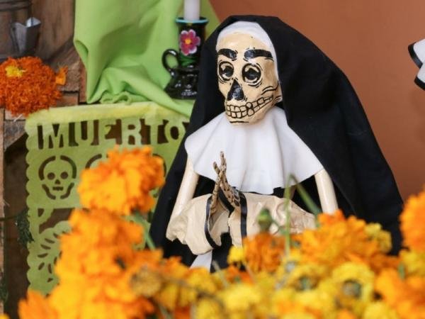 Abre Casa de Cultura convocatoria para concurso de ofrendas y altares