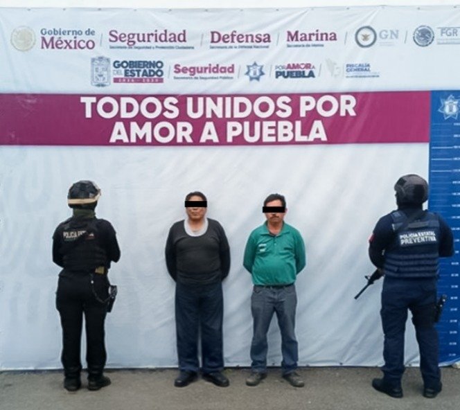 Detienen en San Andrés Cholula a dos hombres por transporte ilegal de madera