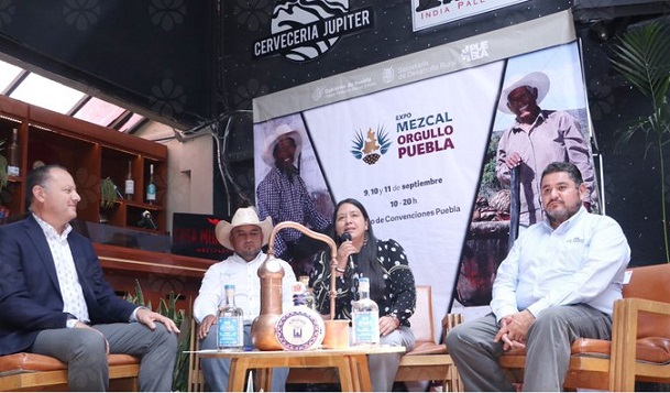 Presenta SDR primera edición de Expo Mezcal Orgullo Puebla