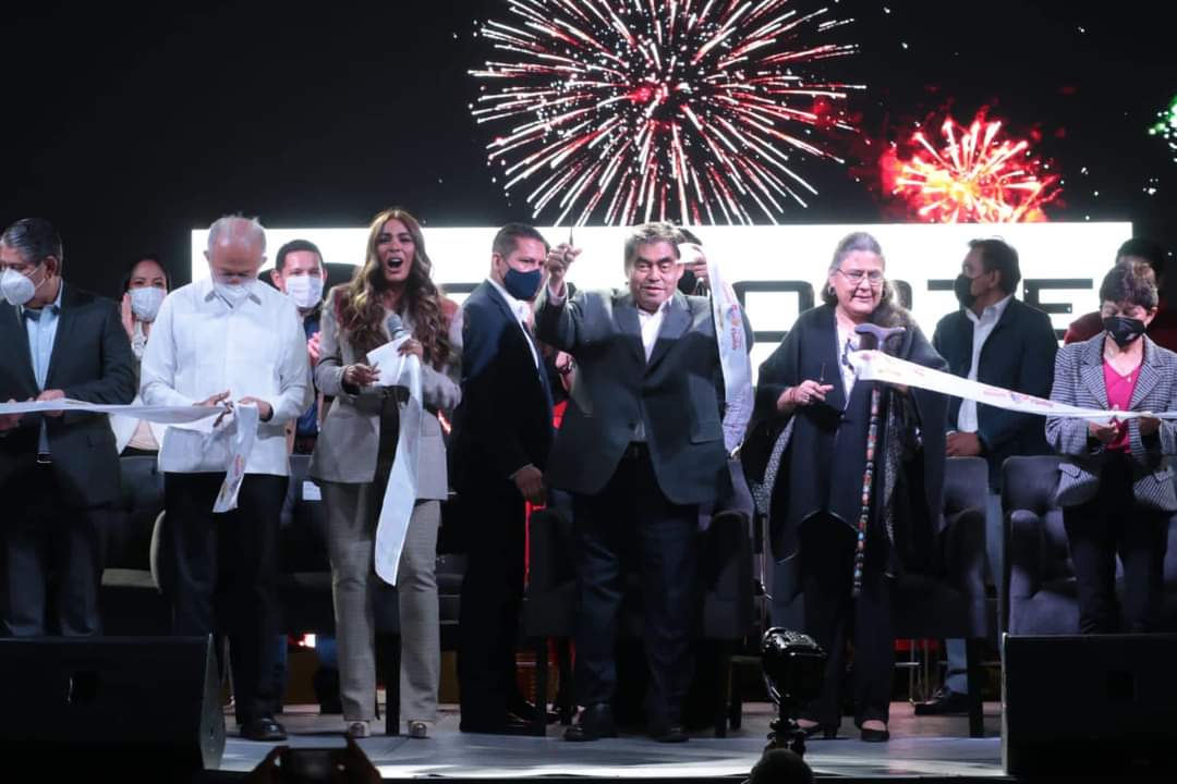 Pide Barbosa por la paz mundial, durante inauguración de Feria de Puebla