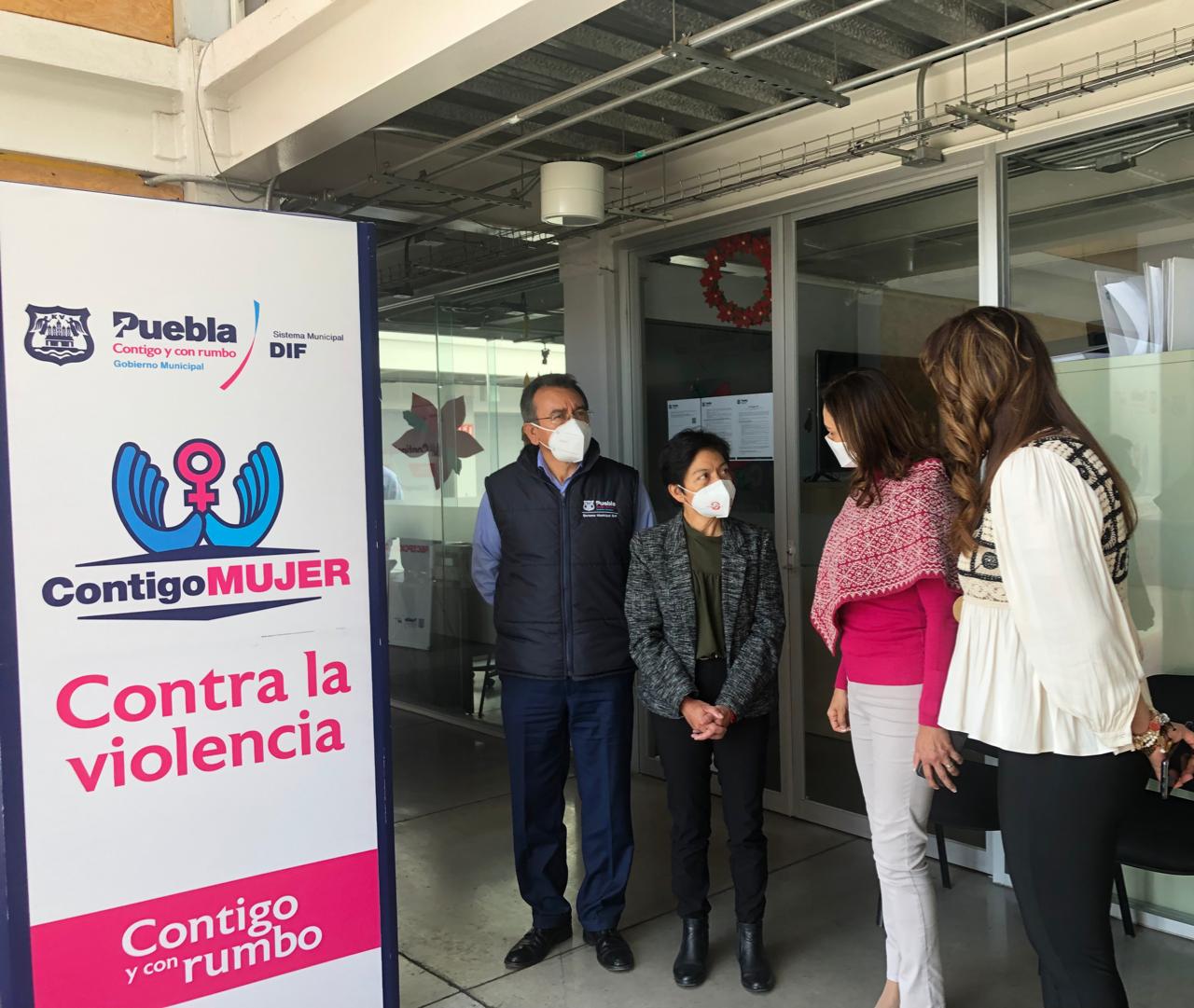 Liliana Ortiz y Lilia Cedillo visitan instalaciones del Centro de Día