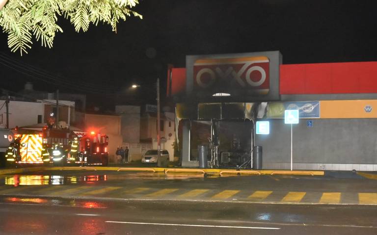 Cartel de Jalisco incendia 25 tiendas OXXO en Guanajuato: Femsa