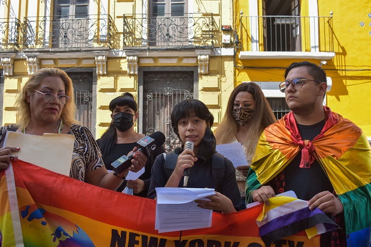 Comunidad LGBTTIQ se pronuncia contra las terapias de conversión frente al Congreso