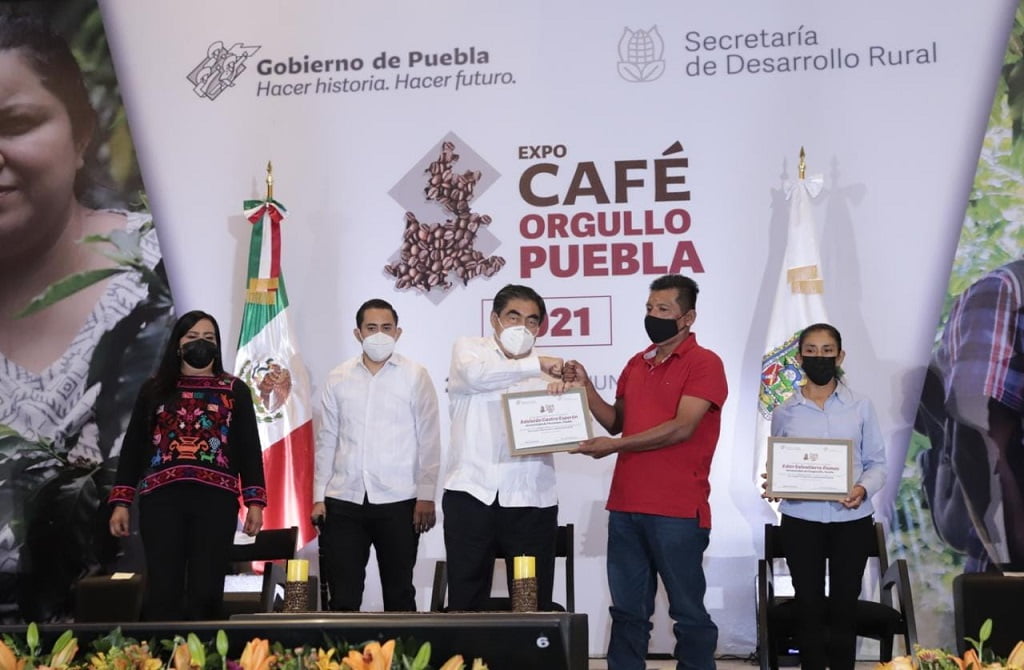 Promete Barbosa más recursos para el campo poblano, durante inauguración de Expo Café 