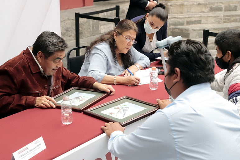 Ratifica Barbosa apoyo de Gobierno a educación y ciencia en “Martes Ciudadano”