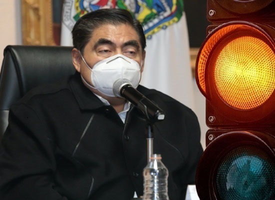 Puebla sin nuevas restricciones por cambio de semáforo rojo que emitió federación