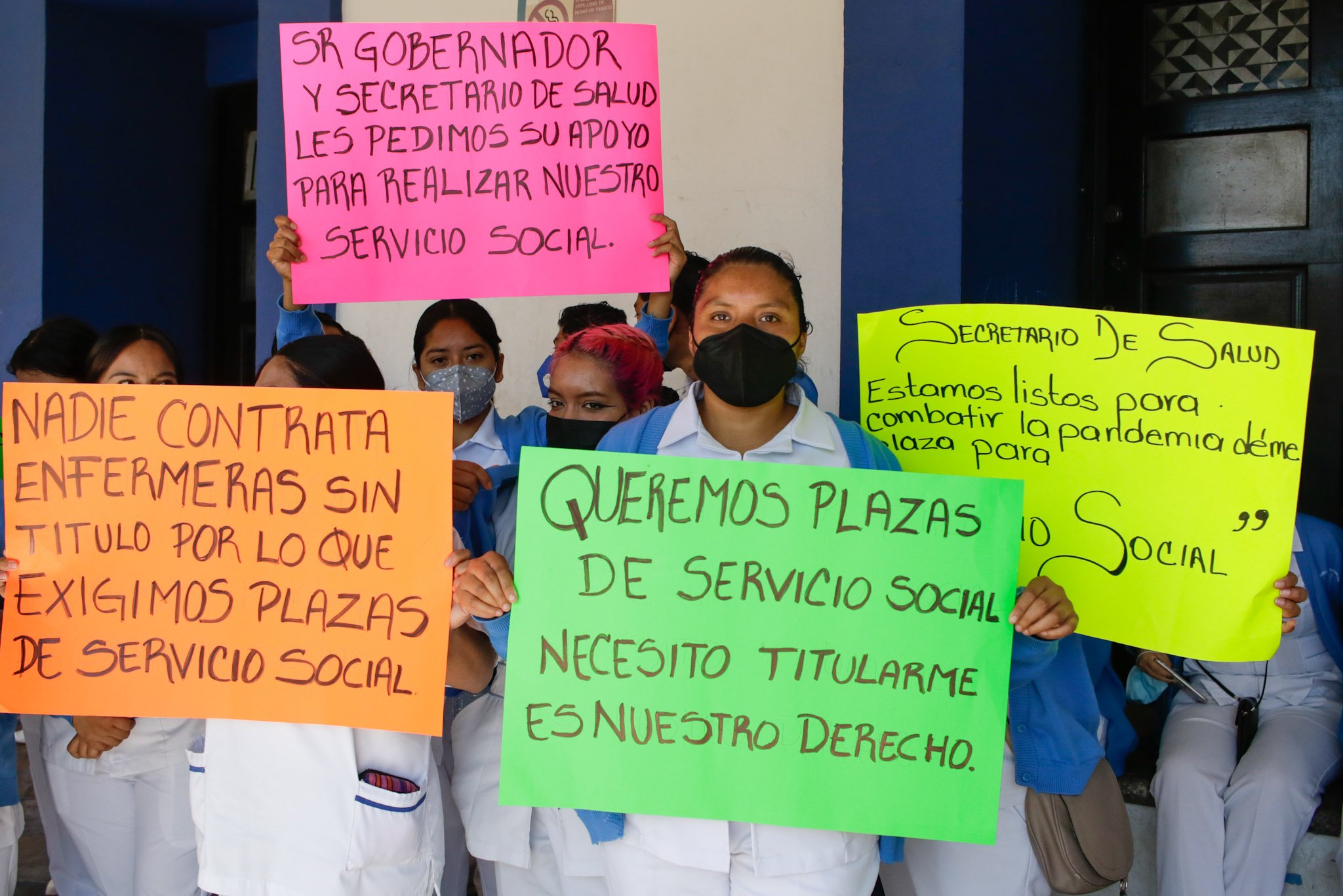 Autoriza Salud a 711 egresados liberación de servicio social