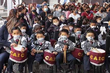 Inicia SEDIF entrega de uniformes a infantes de Centros de Asistencia Infantil
