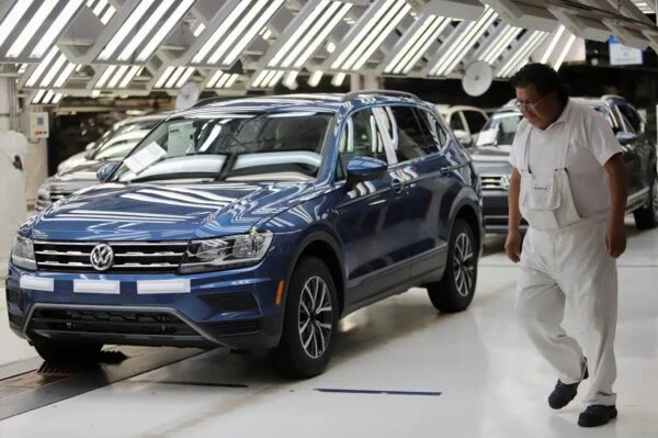 ​Habrá paro de labores en tres turnos de VW Puebla para facilitar la votación del convenio 2026