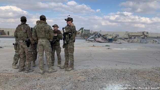 Diez cohetes impactan base en Irak que alberga tropas de EE. UU.