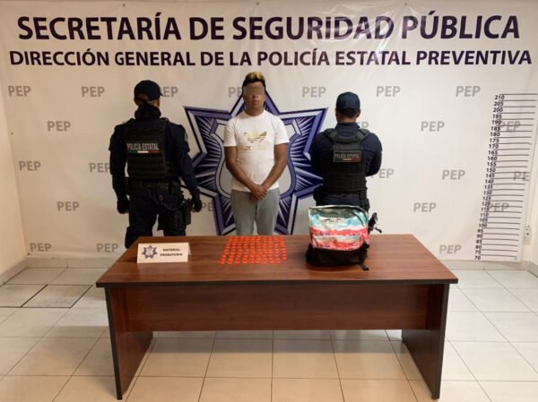 Detiene SSP a Ángel Ismael con 99 dosis de cristal en Periplaza