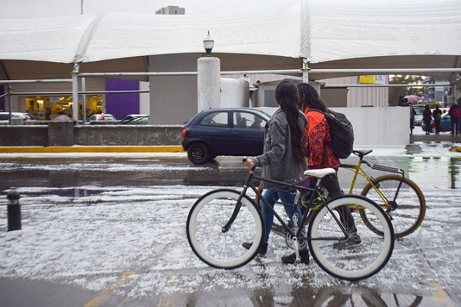 Registra Protección Civil encharcamientos y un  deslizamiento por lluvias