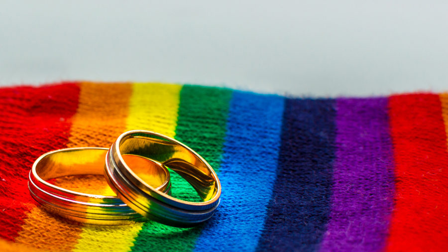 Celebran el primer matrimonio igualitario en Chile