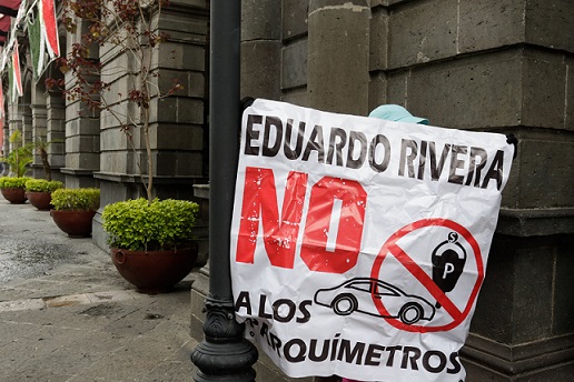 Piden vecinos a Eduardo Rivera la cancelación de Parquímetros por afectaciones