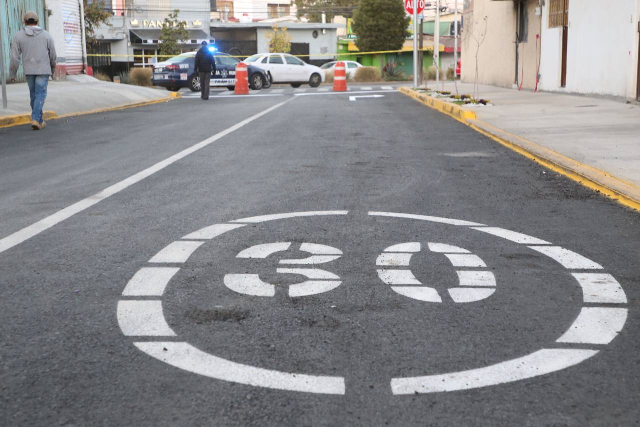 Inaugura Ayuntamiento pavimentación de calle Colima en San Rafael Poniente